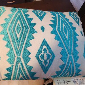 JESSICA SIMPSON AQUARIUS ACCENT PILLOWS,  SET 2, TURQUOISE & WHITE, 16x13, NWT